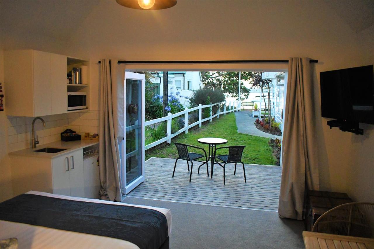 Hananui Lodge And Apartments Ръсел Екстериор снимка